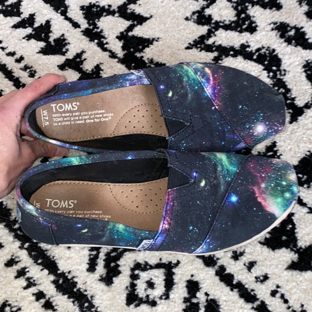 TOMS